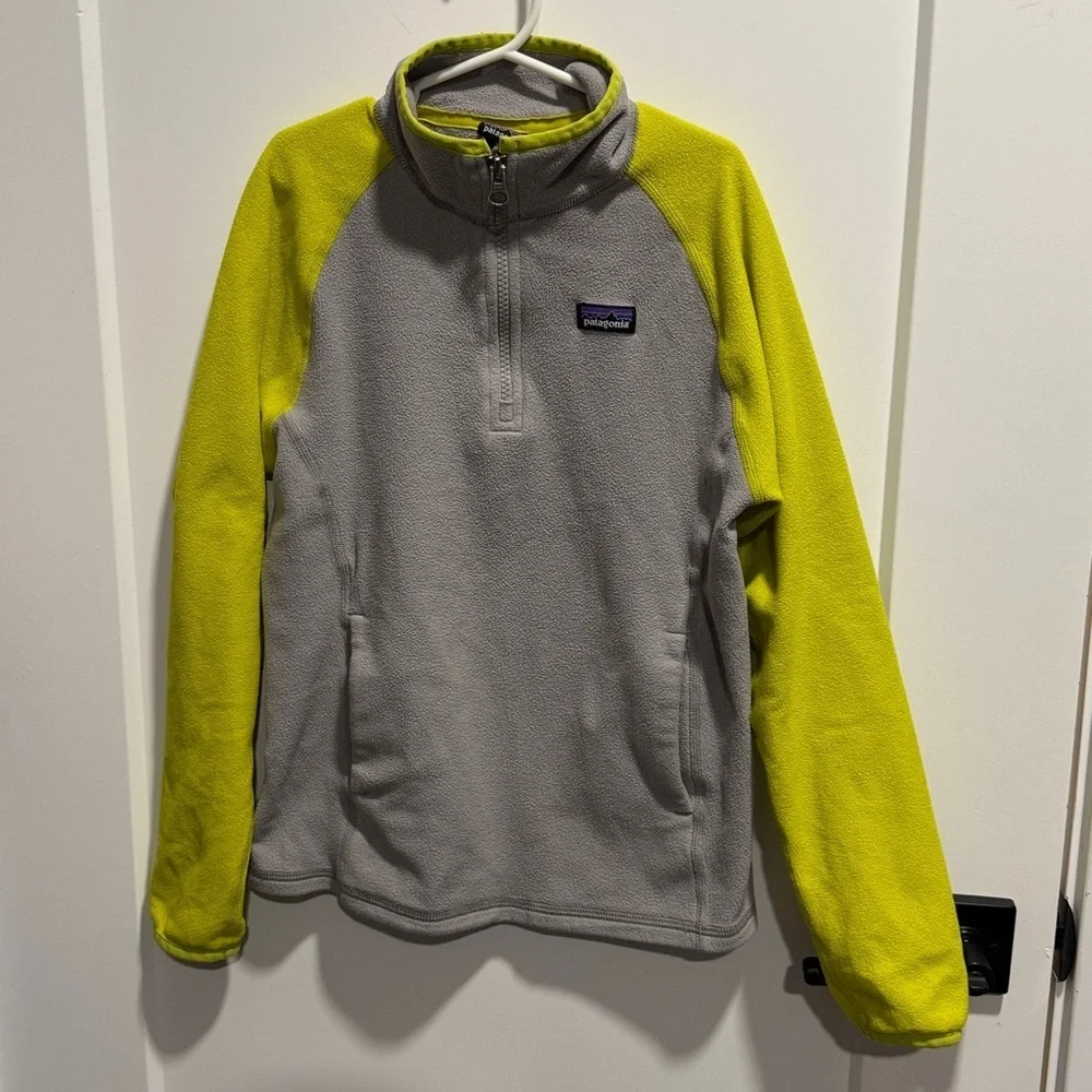 Patagonia Bundle Fleece Pullover and Capilene Baselayer Size 10
